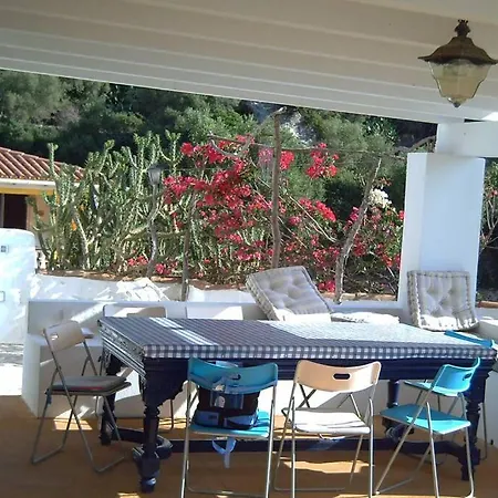 Preciosa Casa En Primera Linea Del Mar